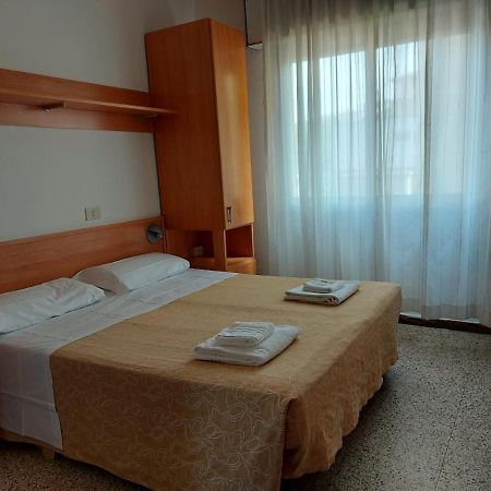 Albergo Alla Nave Λινιάνο Σαμπιαντόρο Εξωτερικό φωτογραφία