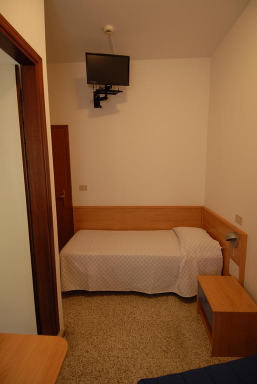 Albergo Alla Nave Λινιάνο Σαμπιαντόρο Εξωτερικό φωτογραφία