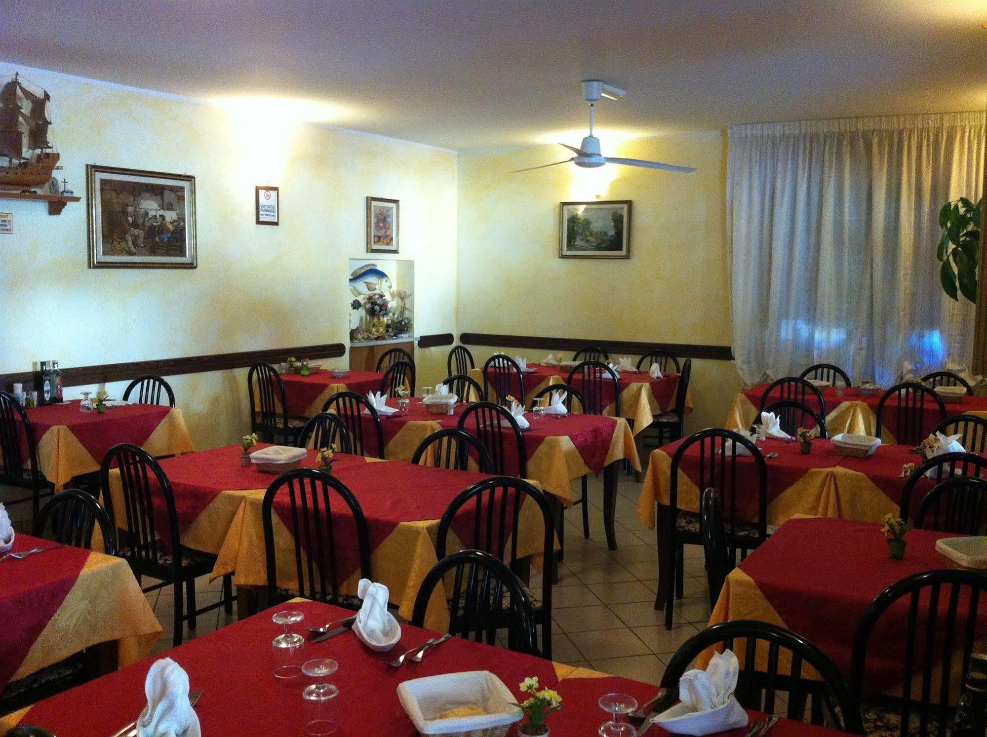 Albergo Alla Nave Λινιάνο Σαμπιαντόρο Εξωτερικό φωτογραφία
