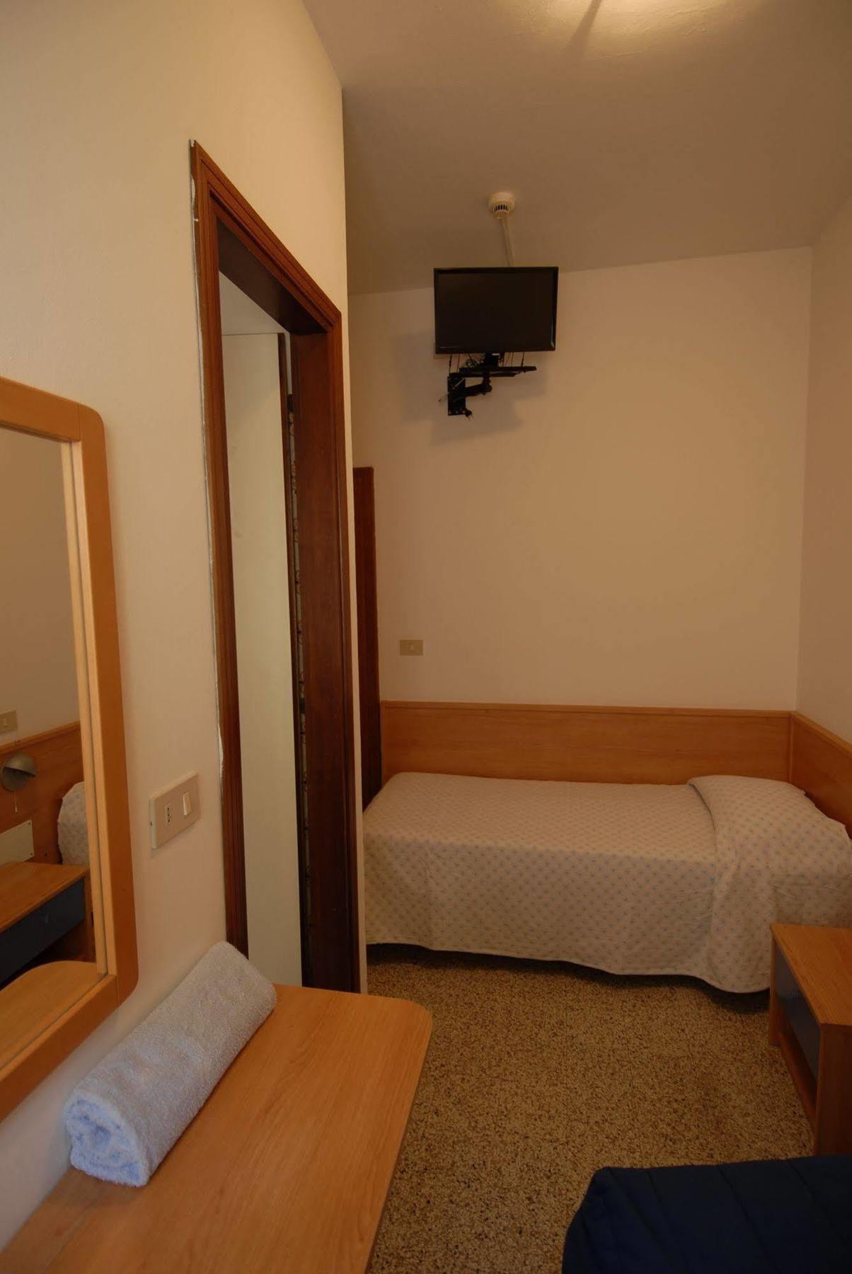 Albergo Alla Nave Λινιάνο Σαμπιαντόρο Εξωτερικό φωτογραφία